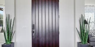 81600 Macbeth Street Gallery 29