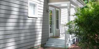 Contemporary 3-Bedroom 2-Bath Townhome in Chapel Hill Close to UNC and Hospital! Gallery 4