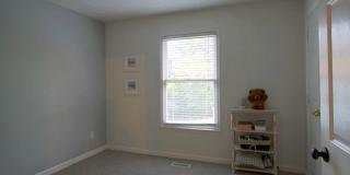 Stunning, Modern 2 Bed, 2 Bath with Office in Woodcroft! Gallery 13