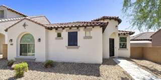 2930 N RAVEN -- Gallery 28