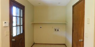 Charming 3 Bedroom 2 Bath House Gallery 8
