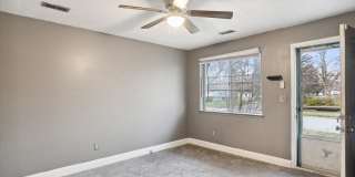 $1,300 - 3 bedroom 1 bath Gallery 6