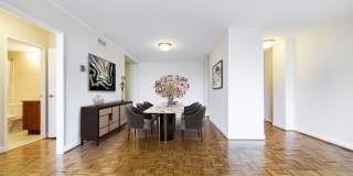 Columbia Plaza Gallery 1