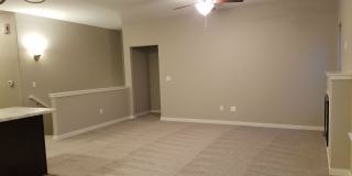 4 Bedroom, 3 bath close to University and available August 14, 2026 Gallery 7