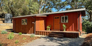 Extensively renovated 1+ bd. cottage in a charming rural setting! Gallery 1