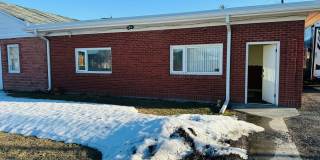 Pet Friendly 2 bedroom with Laundry and Off Street Parking Gallery 1