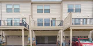 3 bedroom 3 bath townhouse in Brambleton Gallery 33