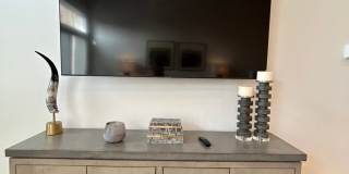 Beautifully Furnished 1/1 Apartment in Downtown Broad St.- $2,350 Gallery 10
