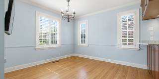 1 Month's Free Rent - 5 Bedroom Home Between 12 South and Oak Hill Gallery 6