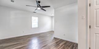 405 W Brooks Gallery 21