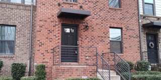 Pristine, 4 bed, 3.5 bath Townhome Located in the Kee Court Community! Gallery 1