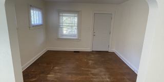 927 N Chester Avenue Gallery 4