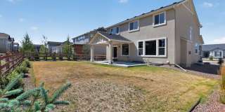 Spacious 5BR House in Monument Gallery 6