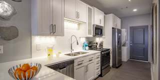 The Pointe North Hills Gallery 15