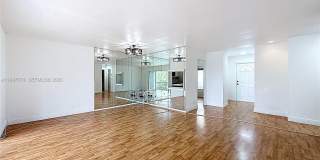 1000 NE 14th Ave Gallery 18
