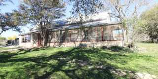 8811 FM 471 Gallery 1