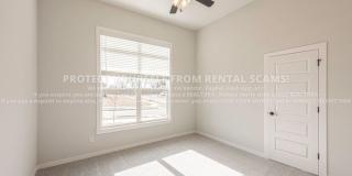 6050 West Mecklin Street Gallery 15