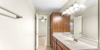 1702 E GAYLON Drive Gallery 15