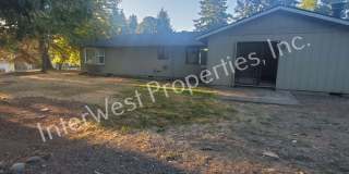 Beautiful Ranch Style Home on Very Large Corner Lot With W/D Hookups, Fireplace, 2 Car Garage & A/C Unit! Gallery 13
