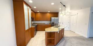 2BR Condo with Private Patio Near Discovery Park – Blue Heron Community Gallery 4