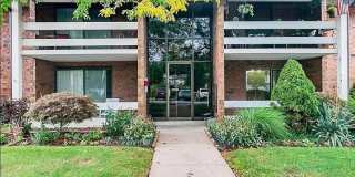 1263 Lost Nation Rd. Unit 22 Gallery 1