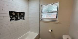 Stunning and trendy 3 bed 2 bath 2 car garage in Moore! Gallery 13