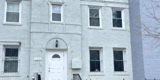 1246 QUEEN Street NE unit: 2 Gallery 22