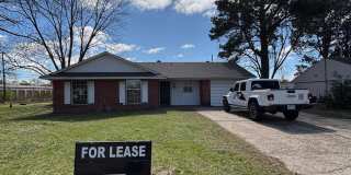 1800 Fairlane-Move In Ready! Gallery 1