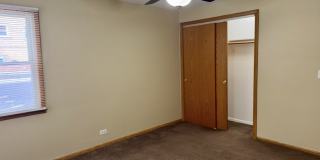 5446 West Gale Street Gallery 5