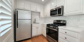 Updated Home Available in Downtown Palo Alto available first week of September! Gallery 27
