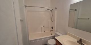 2 bed / 2 Bath Townhouse in Mesa! Gallery 17