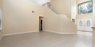 5/4 HEATHROW POOL HOME! Gallery 13