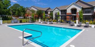 The Avenue Gallery 19