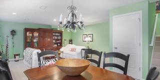 SOUTH SIDE HOLLAND 4 BED 3 BATH HOME SOUTH SIDE HOLLAND 4 BED 3 BATH HOME Gallery 24