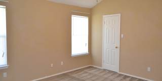 Comfortable three bedroom! Gallery 6