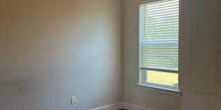 Newer Construction 3 Bedrooms 2 Baths! Gallery 14