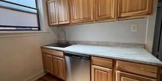 5925 N Paulina Gallery 8