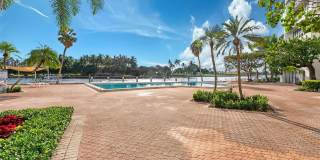 9102 W Bay Harbor Dr Gallery 40
