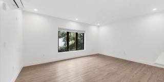 525 N MACQUESTEN PARKWAY Gallery 7