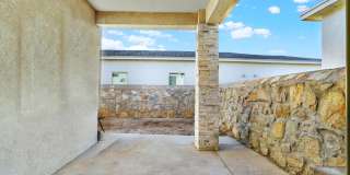 Upper Valley 2 Bedroom 2.5 Bath Gallery 40