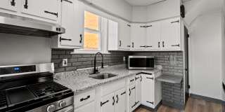 Beautiful 3 Bedroom House in Carrick Available May 1! Gallery 1