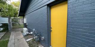 1900 Corona Dr Unit B Gallery 2