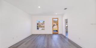 572 W BLUSTER PLACE Gallery 12