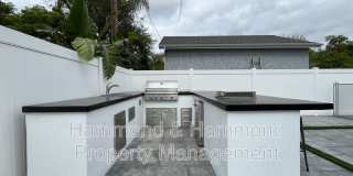 5735 Saloma Ave Gallery 15
