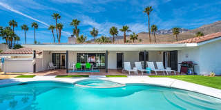 Luxury Mid-Century Retreat in the Heart of the Historic Movie Colony (Monthly Only - No Long Term) Gallery 7
