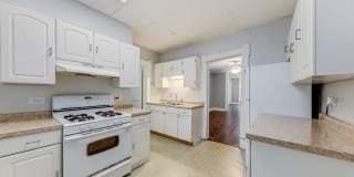 1012 S Oakley Boulevard Gallery 6