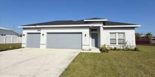 Like-New 4-Bed Home on Double Lot with 3-Car Garage & Fenced Yard! Gallery 1