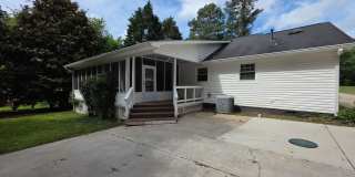 Charming 3 Bedroom Ranch Home in the Heart of Lawrenceville! Gallery 15