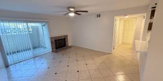 Beautiful Single-Level Condo in Eastlake Shores – Available Now! Gallery 4