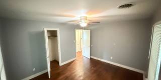 2 bed house on Rva Northside!  Central hvac, hardwoods,all electric, lots of parking, laundry, Gallery 27